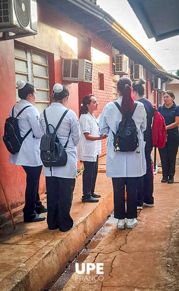 Estudiantes de Enfermería UPE realizan Prácticas Profesionales en el Hospital Distrital de Pdte. Franco